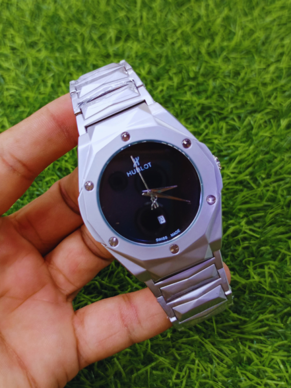 Diamond-Face Stainless Steel Watch - Image 4